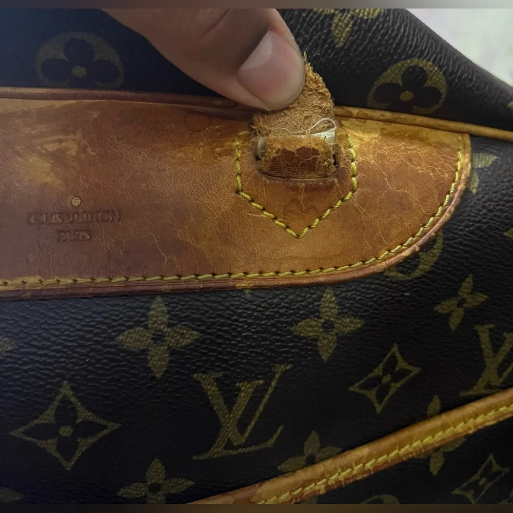 Louis Vuitton Monogram Deauville - Picture 2 of 11